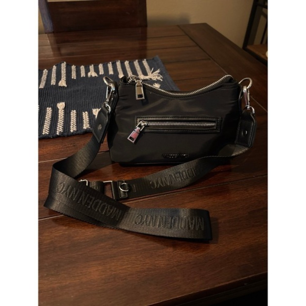 Madden NYC Black Nylon Crossbody Bag Wide Logo Strap Small Shoulder Bag - Picture 2 of 8